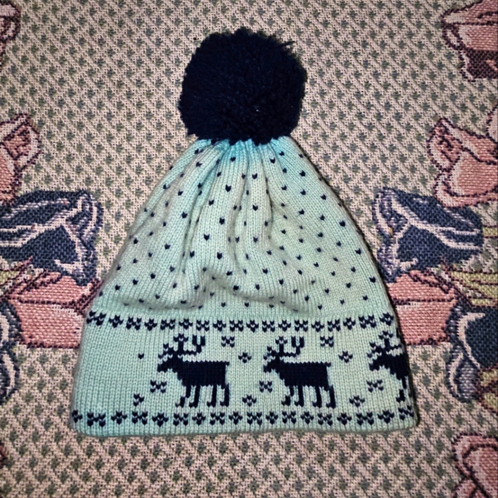 Stowe Woolens kids snow beanie hat pom-pom blue elk print wool vintage